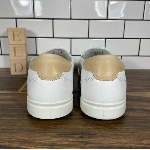 Ecco Leisure Womens Size 40/9.5, White Perforated Leather - Picture 12 of 14